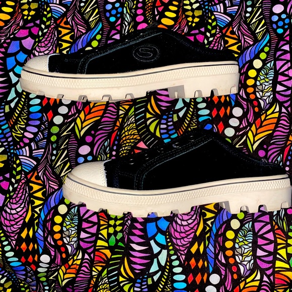 Skechers Comfy Fur Suede Sneaker Slides EUC - Picture 3 of 7